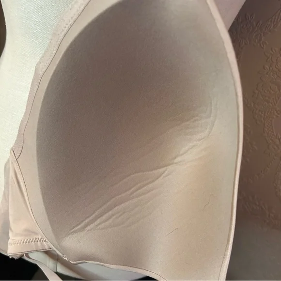 Skims Bra 42DDDD no wire lightly line great condition - Picture 6 of 6